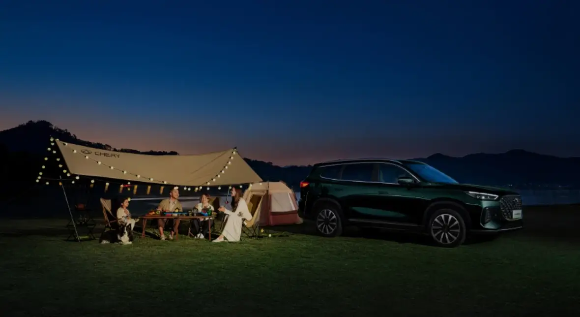 Outdoor Living Base Station: A Unique Feature for Camping and Road Trip Enthusiasts-image